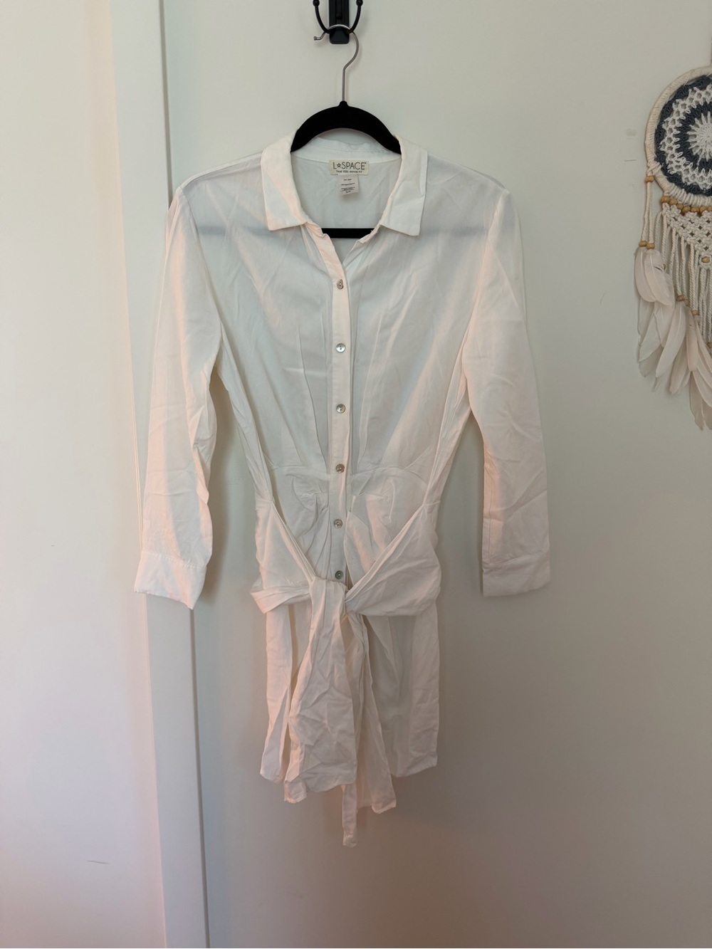 l*space White Button-Front Tie-Waist Shirt